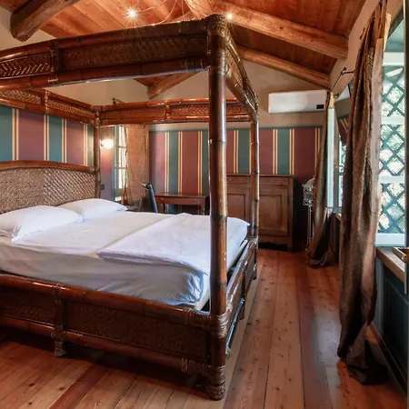 Segnavento -rooms And A Vicino Saluzzo Guest house