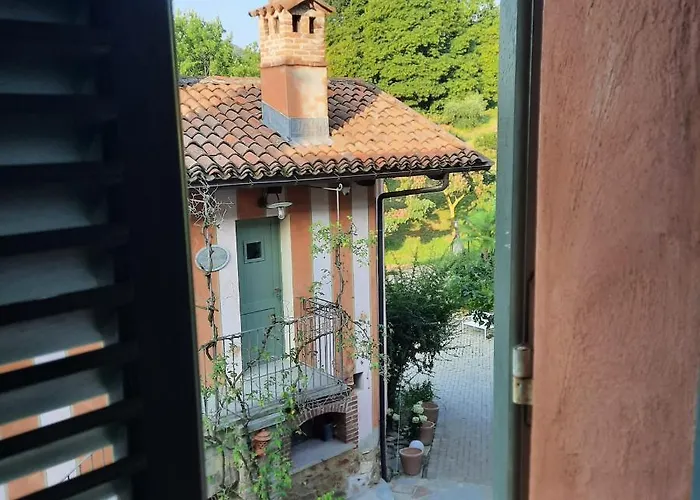 Segnavento -rooms And A Vicino Saluzzo Maison d'hôtes 3*