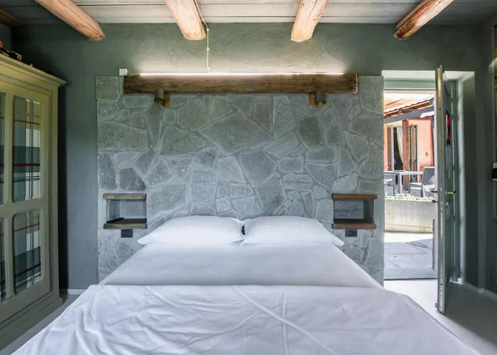 Segnavento -rooms And A Vicino Saluzzo Gasthof 3*